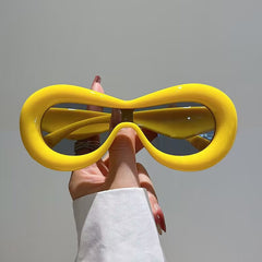 Futuristic Oval Frame Sunglasses with Bold Color Accents - Nildy