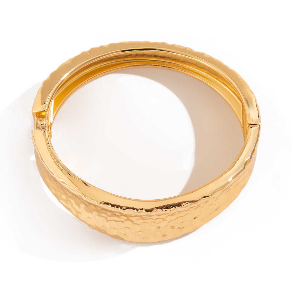 hammered gold bangle bracelet with tapered edges – VIERA