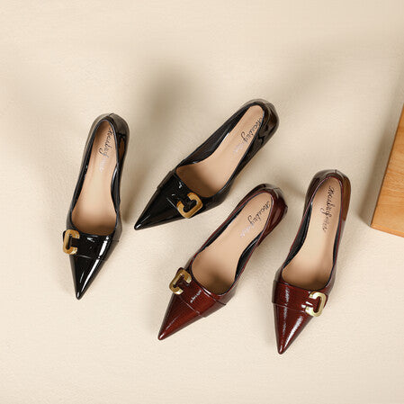 Pointed-toe patent pump with gold buckle - Lomans