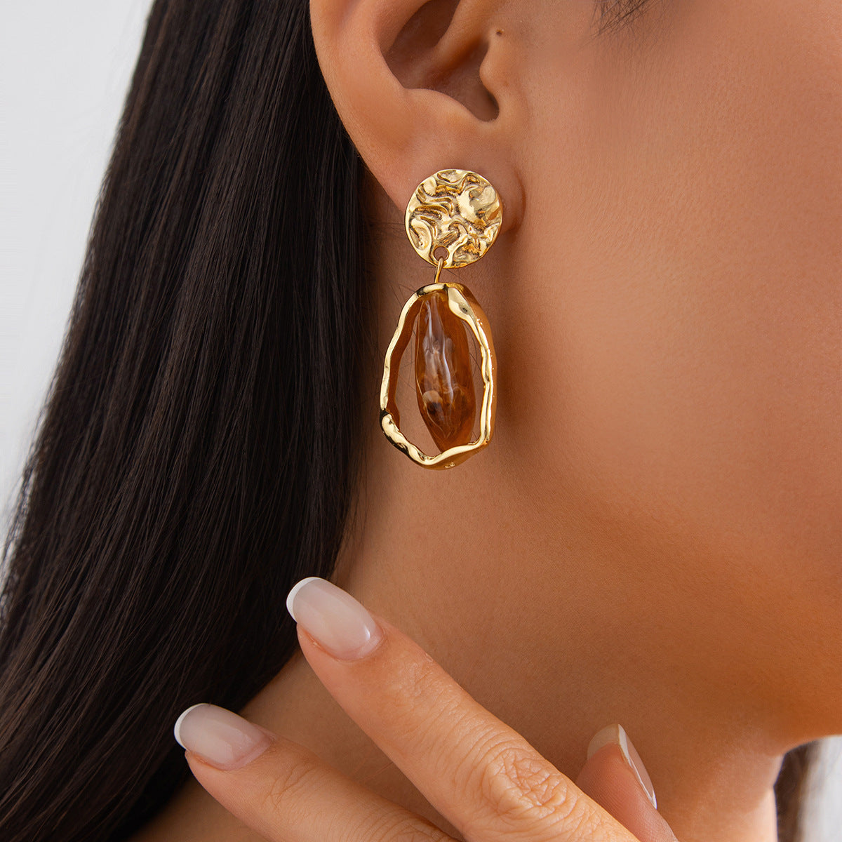 rectangular drop earrings with molten gold and pearl enamel – LUNEA