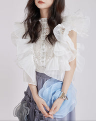 Ruffled floral blouse with lace detail - Ejiny