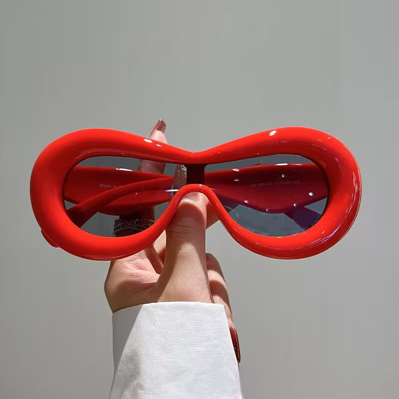 Futuristic Oval Frame Sunglasses with Bold Color Accents - Nildy