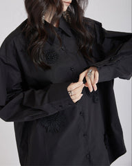 Relaxed fit shirt with floral embroidery - Elkura