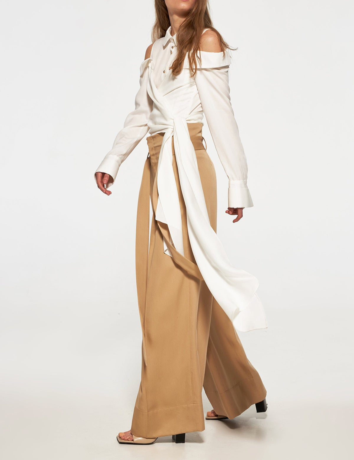 Off-Shoulder Buttoned Shirt with Waist Tie - Burti