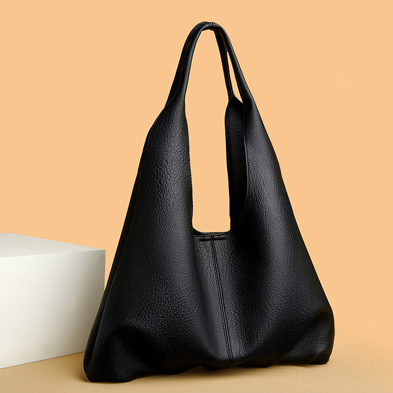 oversized slouchy tote in black grain – RHEA
