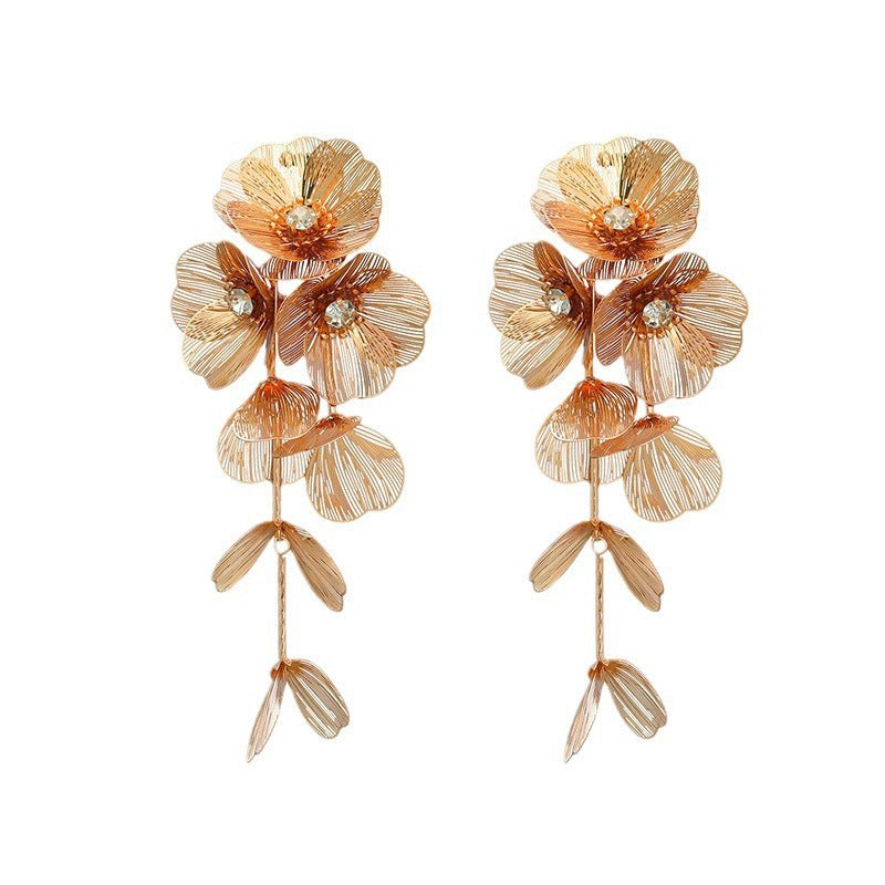 Cascading floral earring with crystal center – Broki
