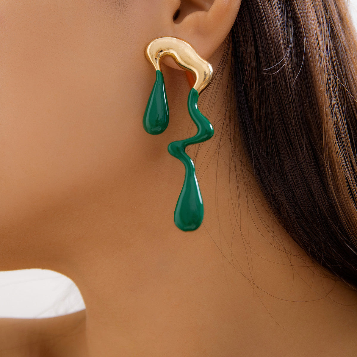 Asymmetric melted metal drop earrings - Nandi