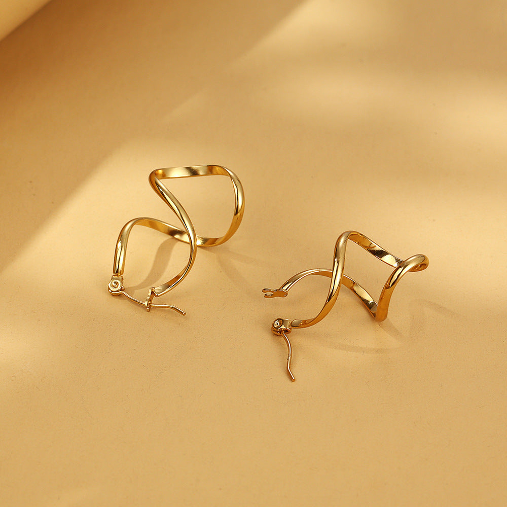Twisted spiral hoop earrings with gold finish – Auzki