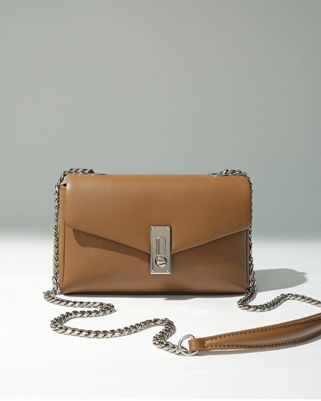 structured leather crossbody bag with flap and chain strap - NOZVA