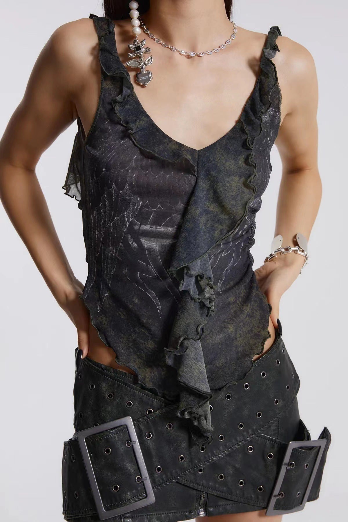 leather mini skirt with oversized buckle detail - Firwxdt