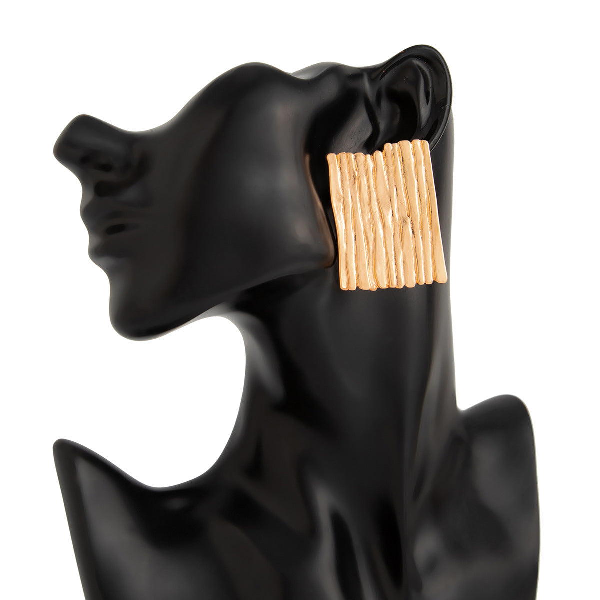 Textured square earrings with vertical ridges - Rinda