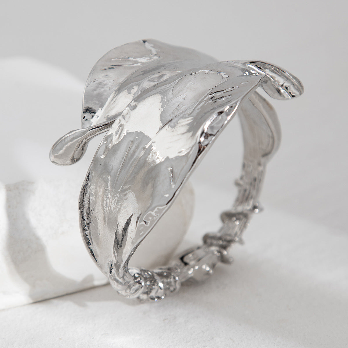 molten gold-texture cuff bracelet with sculpted wave design – NEREH