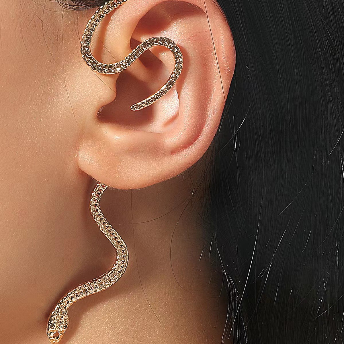 Rhinestone snake-shaped statement earring - Vronma