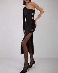 one-shoulder gown with floral side appliqué – Fahapol