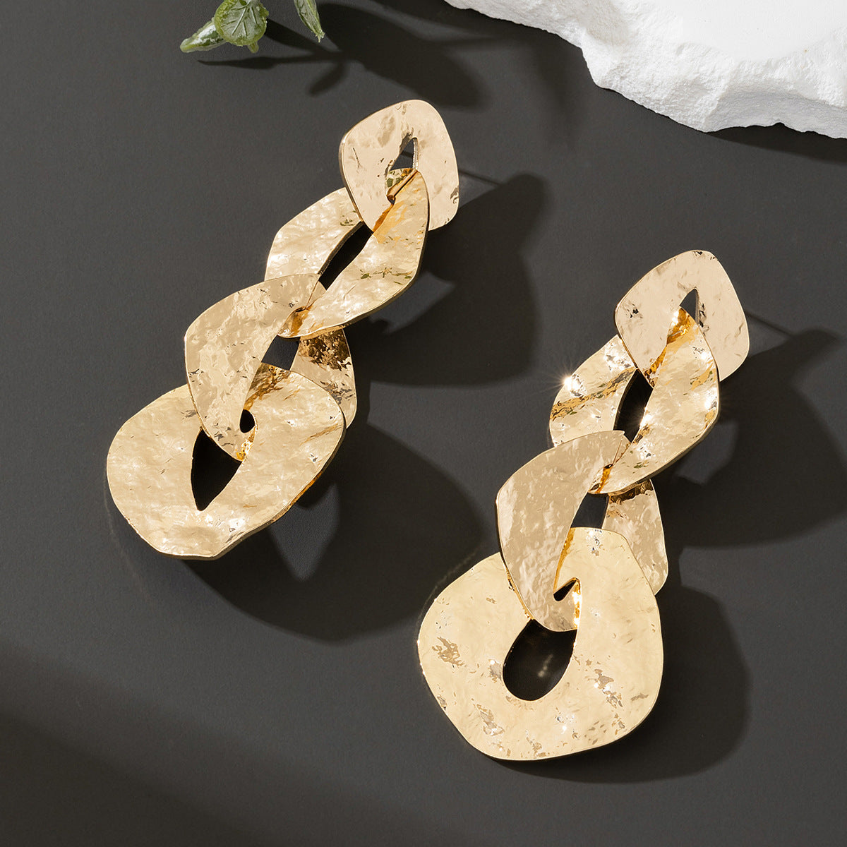Textured linked drop earrings with organic shapes – Ristu