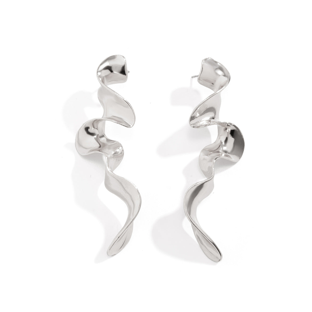 sculptural wave earrings in high-shine gold – SERPENTA
