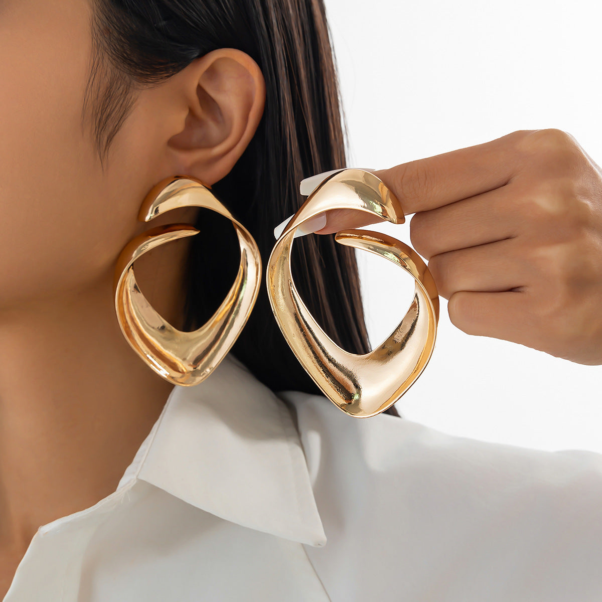 ribbon-shaped drop earrings with bow design – LUXA