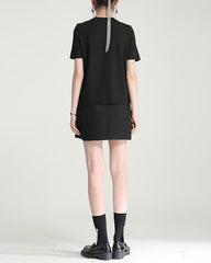 short-sleeve black t-shirt with 3D floral appliqué - BLOSM