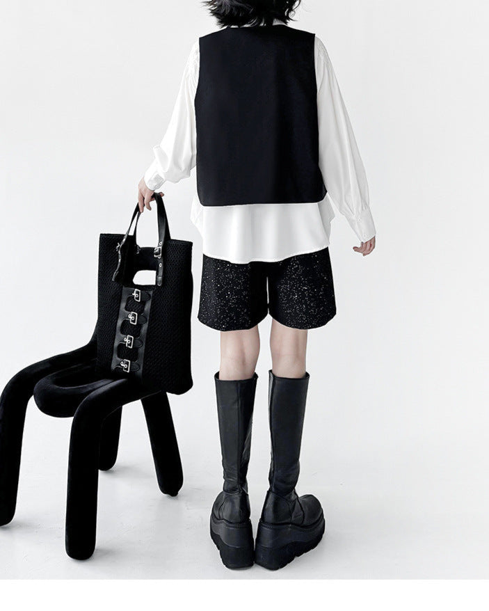Black and white set with button detail - Linky