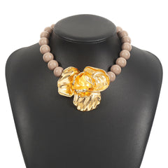 chunky beaded necklace with sculpted flower pendant – AZRAX
