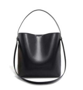 structured bucket bag with curved top edge – NOIW