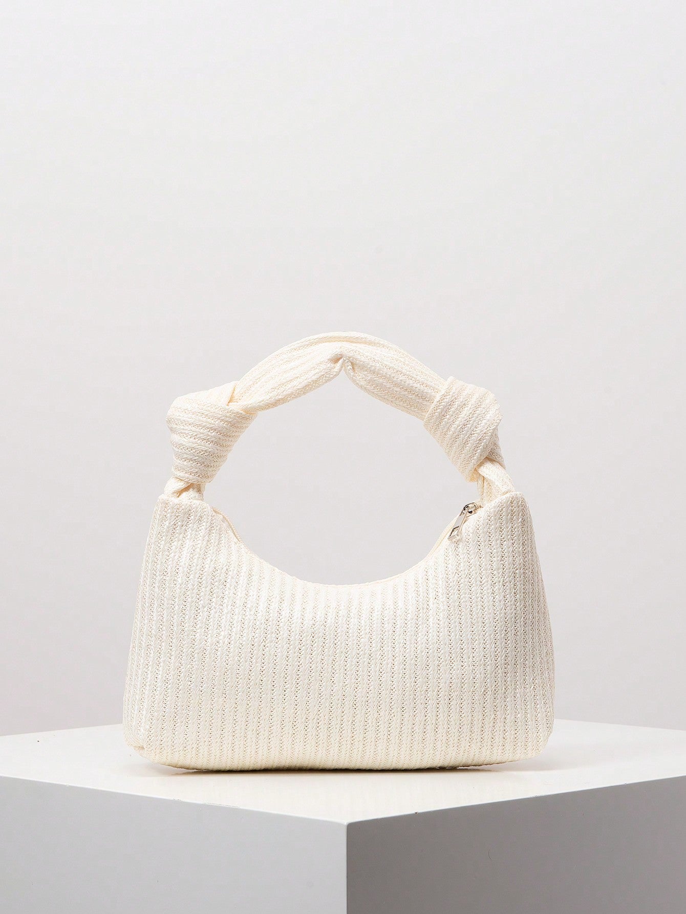 Knotted handle shoulder bag in woven cream raffia - Rutri