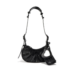 ruched shoulder bag with heart-shaped charm - ASTRIDY