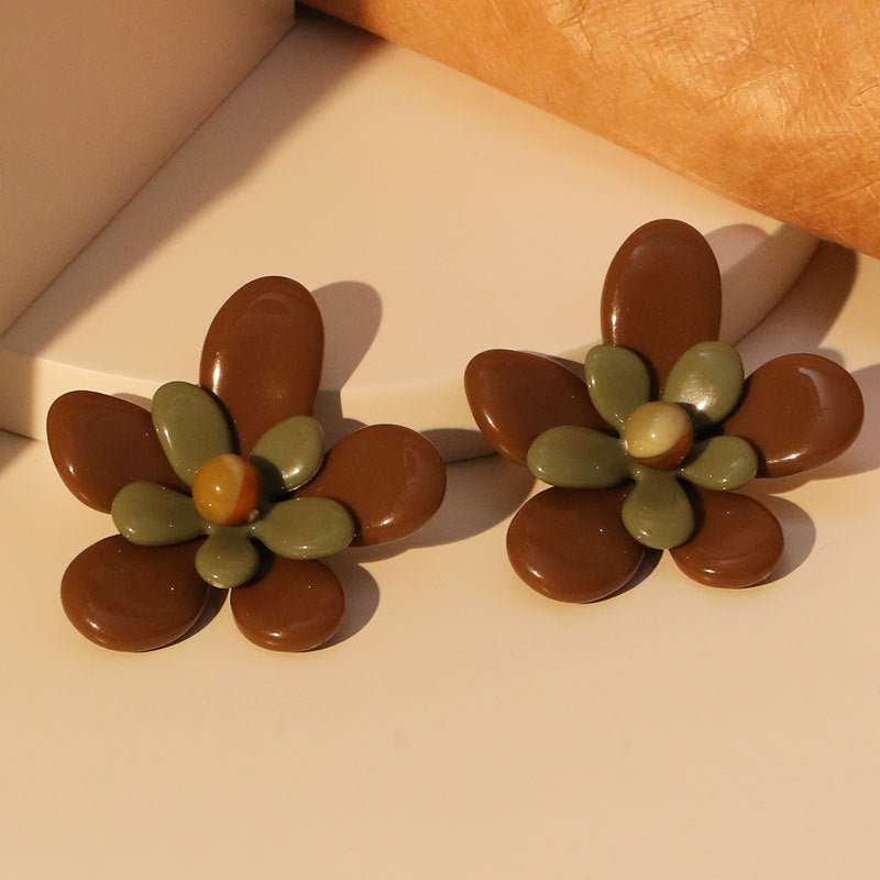 glossy flower stud earring in pastel bloom – MAIA