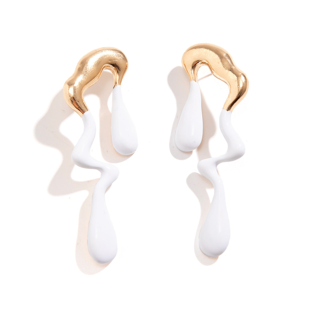 Asymmetric melted metal drop earrings - Nandi