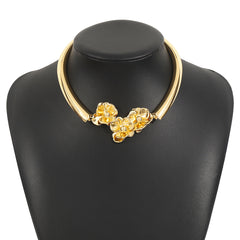 floral sculpted choker necklace – AURELIA