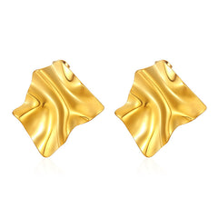 Folded square stud earrings with satin gold finish – Romilo