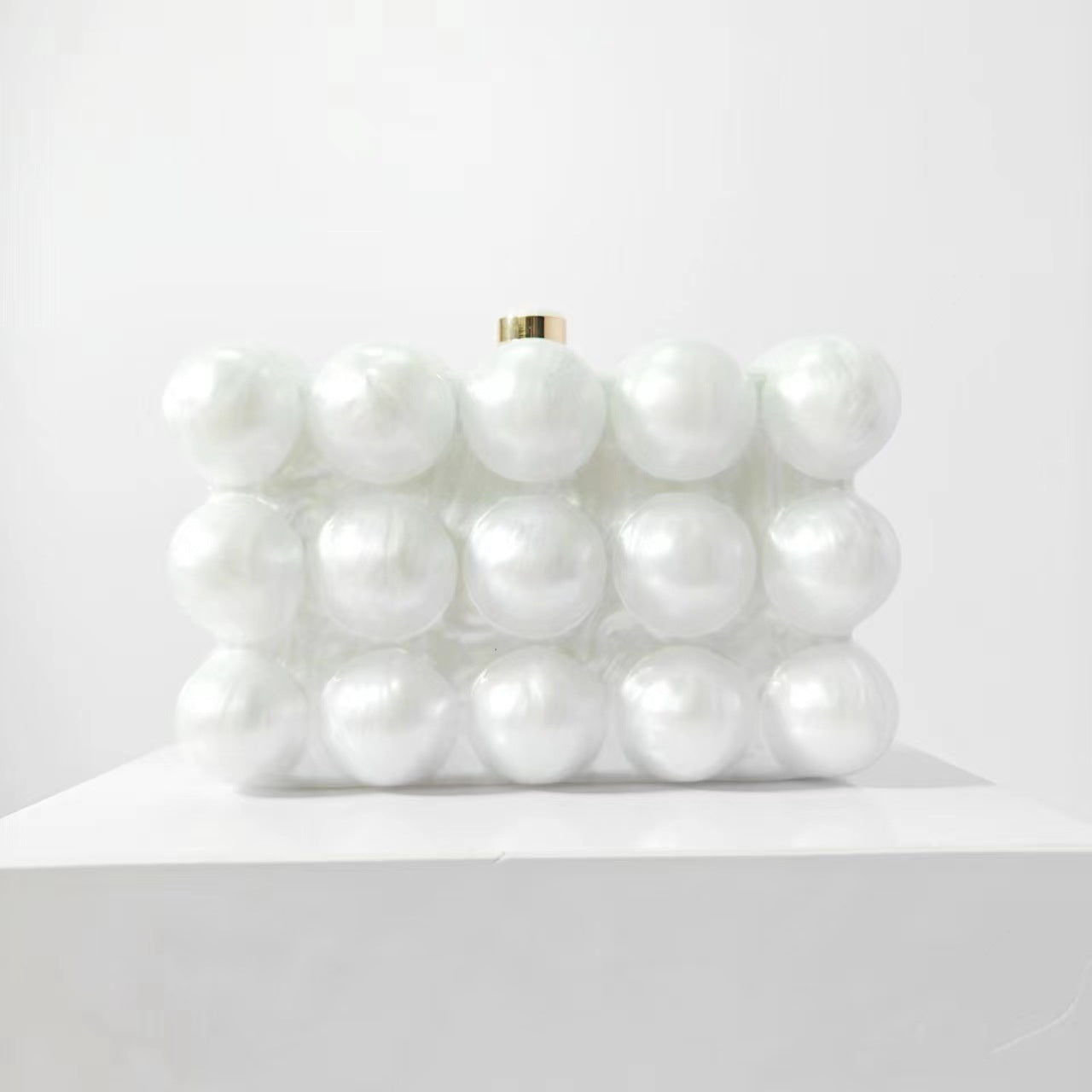 Sculpted square clutch bag with bubble accents - Ejiru