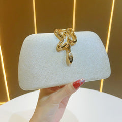 Sleek clutch with gold snake clasp - Linjisu