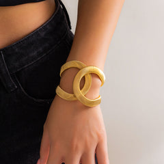 sculpted coil cuff bracelet with interlocking loops – VORTA