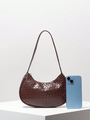 Crescent shoulder bag with woven leather finish - Munda