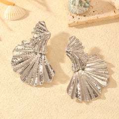 Textured fan-shaped drop earrings with sculpted folds – Nivbi