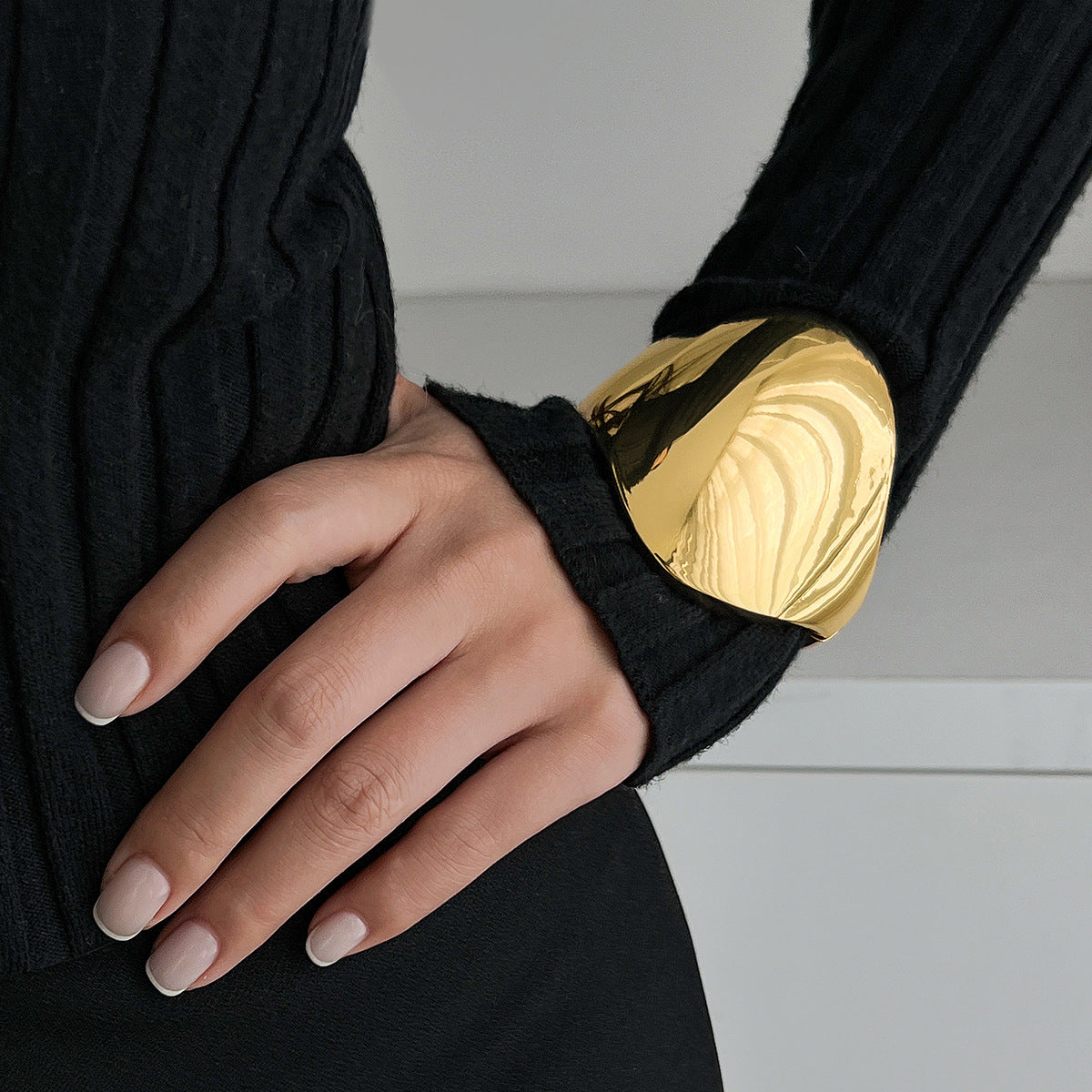 Soft Irregular Metal Spring Bracelet - JILM