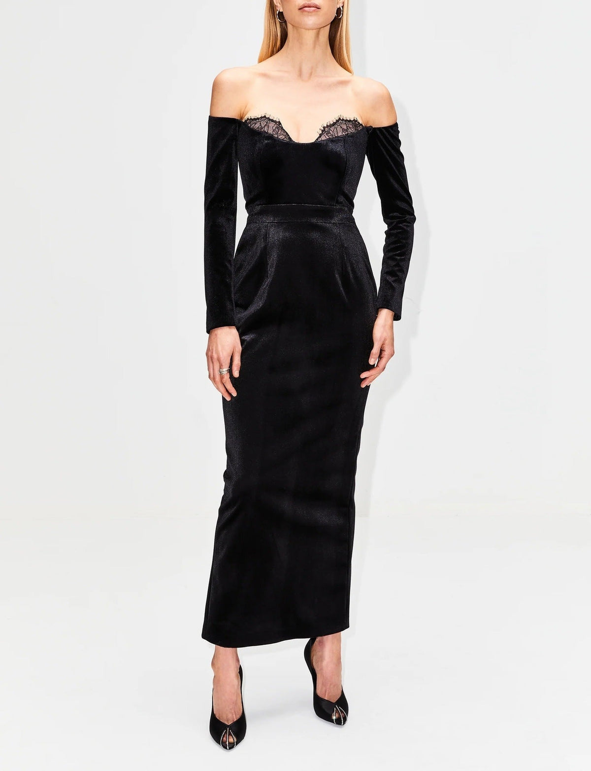 Off-shoulder velvet midi dress with lace trim – Gergana