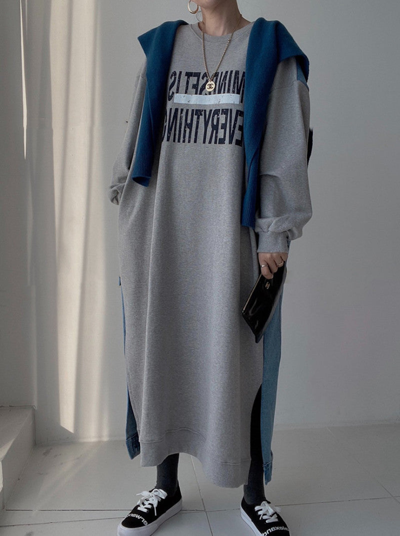 oversized sweatshirt dress with text print – Faeiqa