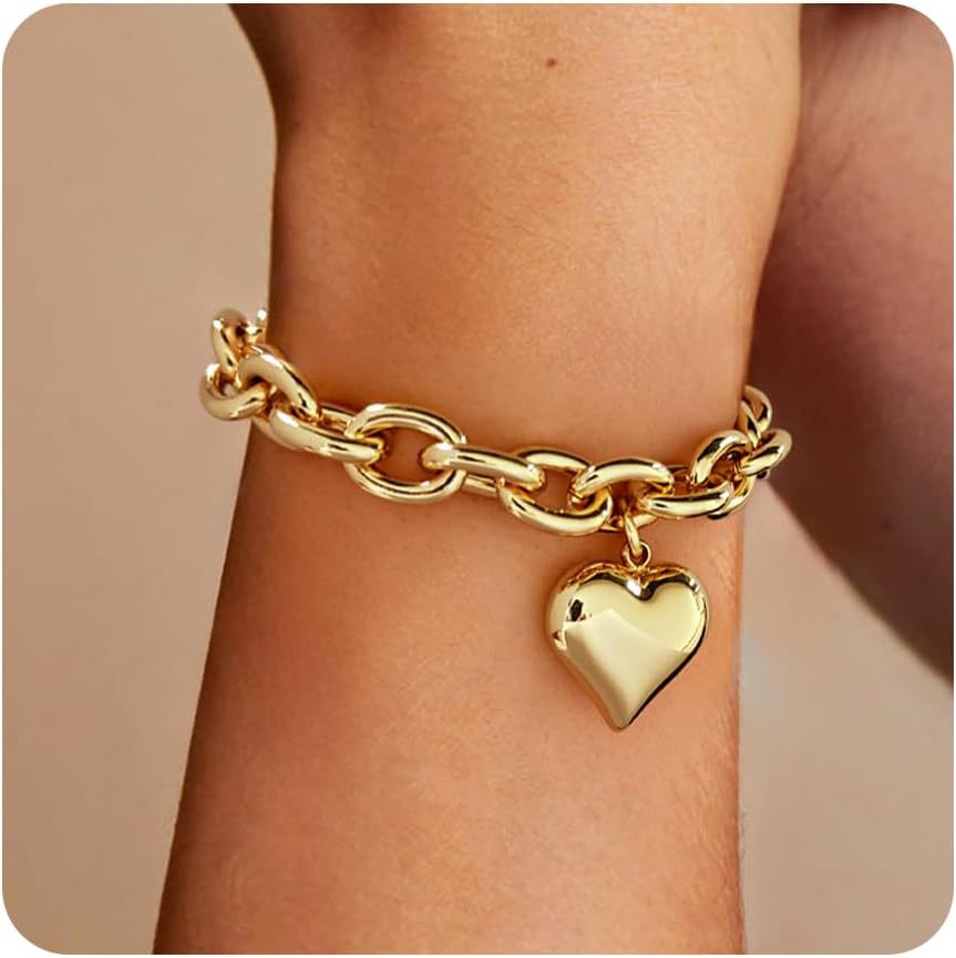 chunky gold chain bracelet with heart charm – AURA