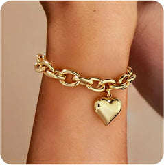 chunky gold chain bracelet with heart charm – AURA