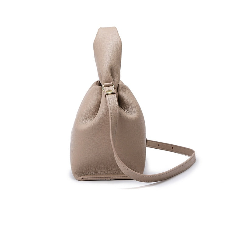 soft-structured hobo bag in black – ZARAÉ