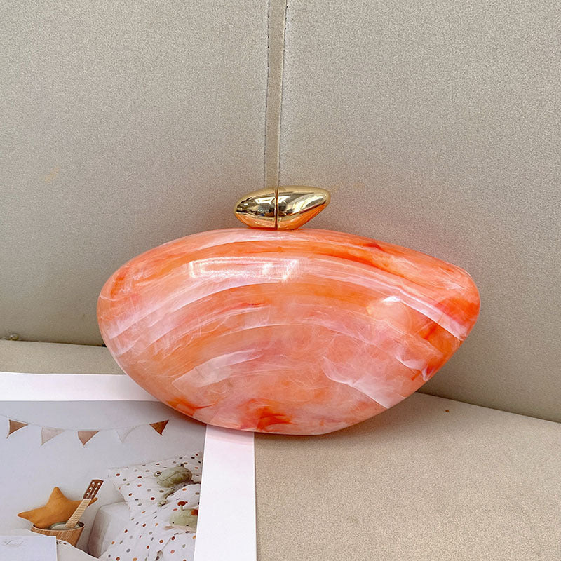 Rounded clutch with gold clasp - Osdi