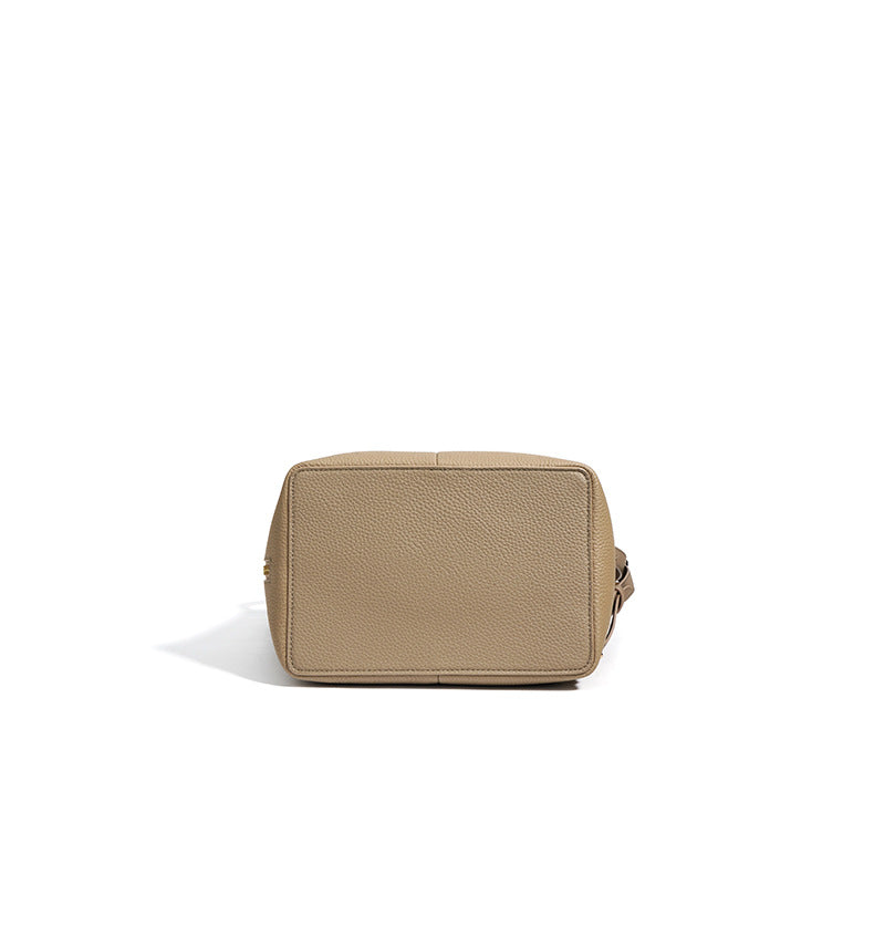 textured leather shoulder bag with adjustable strap - NORDA