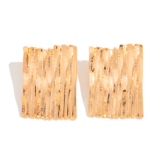 Textured square earrings with vertical ridges - Rinda