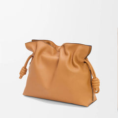soft knot pouch in caramel – MIRELLA