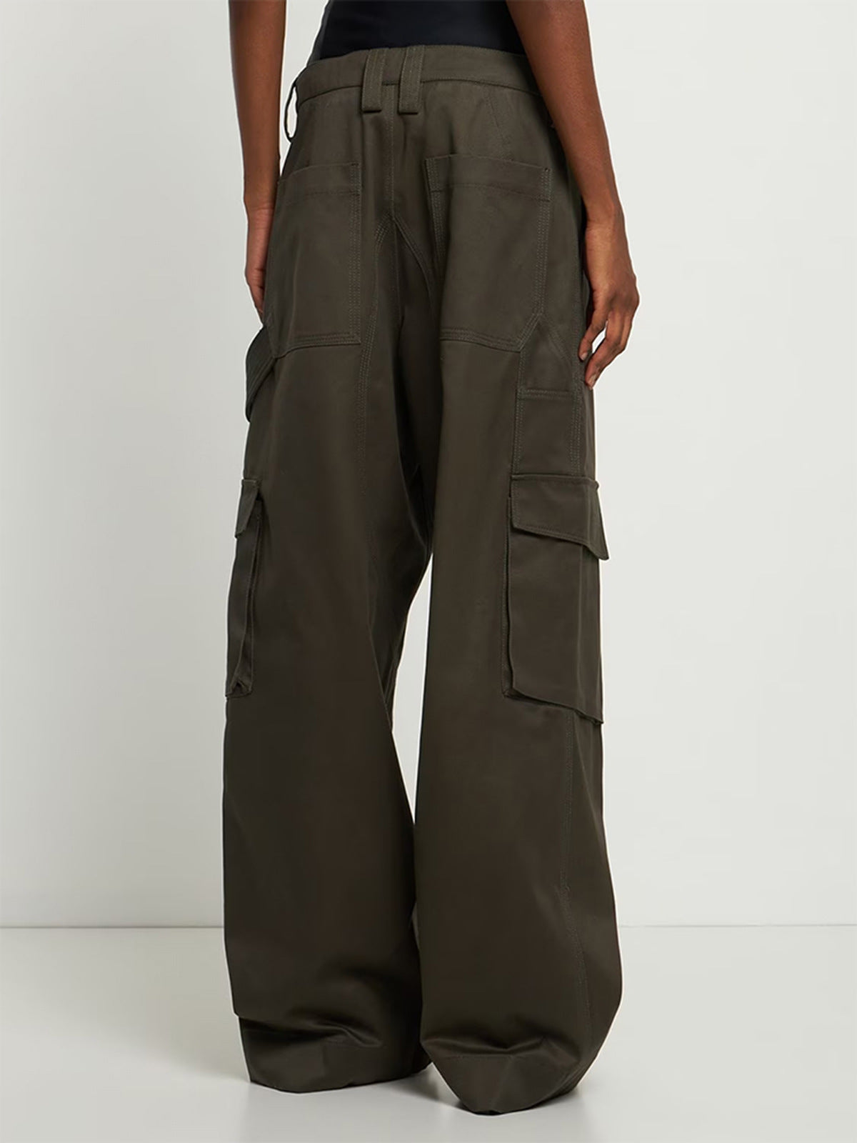 off-shoulder leather corset top with cargo pants – Felicitas