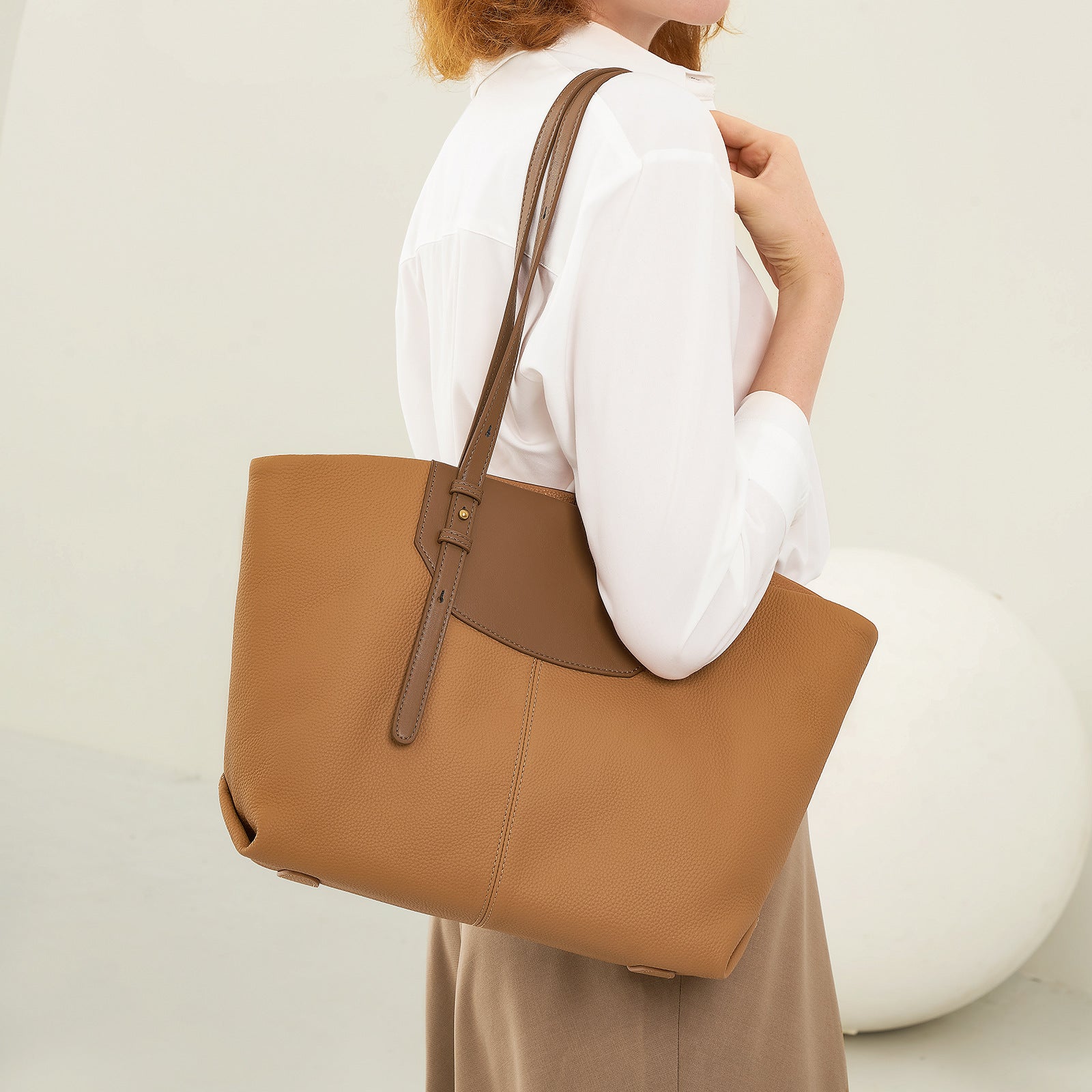 structured tote bag with contrast top panel and double handles – NAYLA