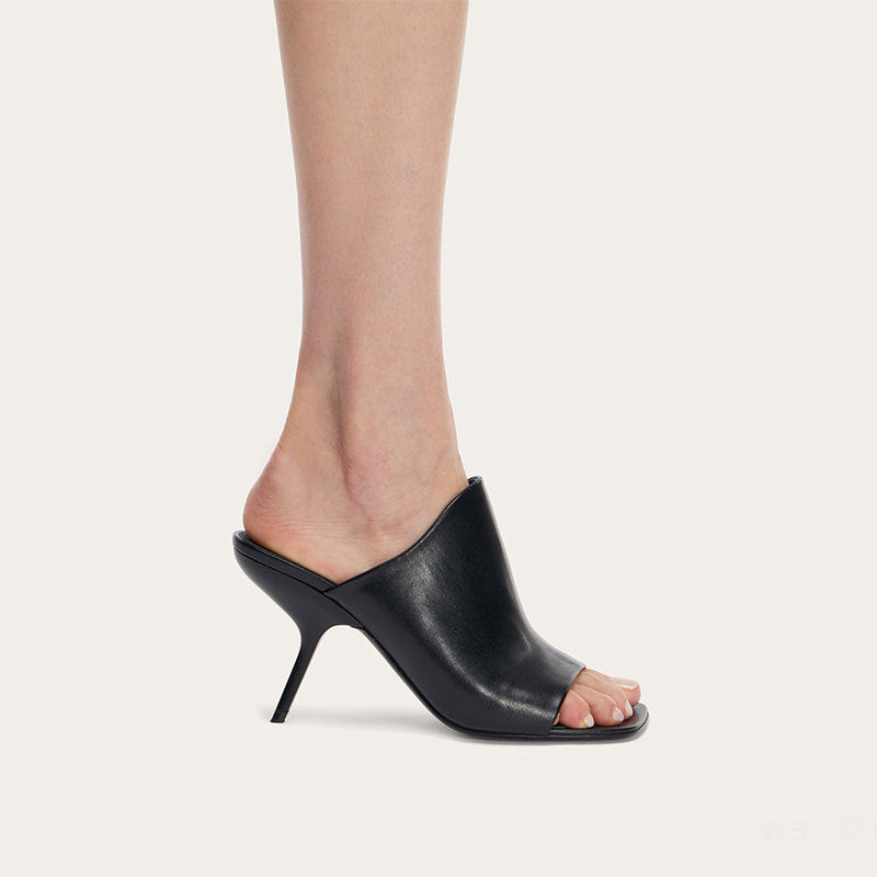 red patent leather mules with square open toe – VIXEN