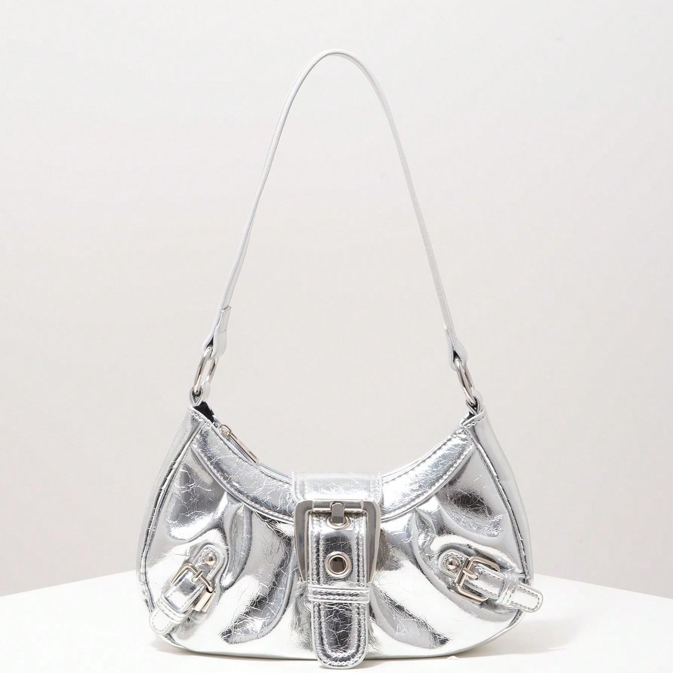 Ruched faux leather shoulder bag with statement buckles – Rinmy